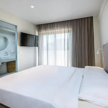 Noa Beachfront Appartement *