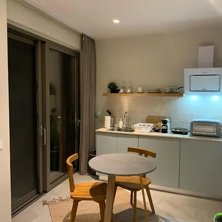 Апартаменты Noa Beachfront *