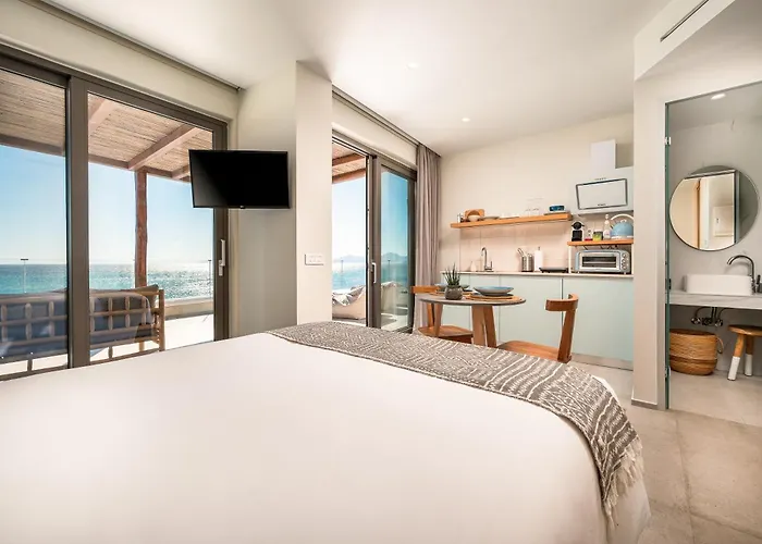 Noa Beachfront Апартаменты