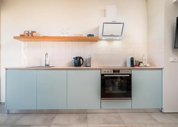 Апартаменты Noa Beachfront *